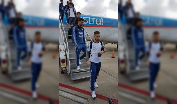 La Selección argentina llegó a Montevideo