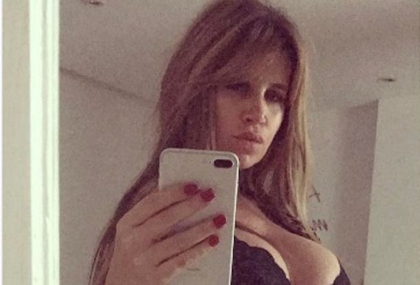 Flor Peña mostró su embarazo de seis meses en ropa interior