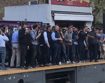 VIDEO: Así fue el viaje en tren de Macri desde Olivos a Barrancas de Belgrano