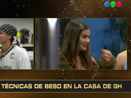 Nenu López y Zunino dieron clases de besos en Gran Hermano. Nenu López y Zunino dieron clases de besos en Gran Hermano.