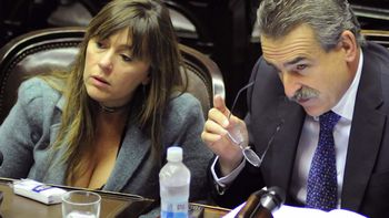 para el oficialismo, la denuncia de nisman es poco sustanciosa para el oficialismo, la denuncia de nisman es poco sustanciosa