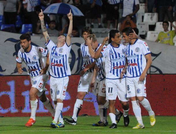 Boca empató con Godoy Cruz en un final con escándalo