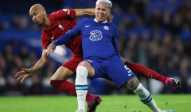 No hay rumbo: el Chelsea, sin entrenador, empató con Liverpool