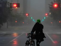 huracan milton toco tierra en florida con lluvias y rafagas de casi 200 km por hora huracan milton toco tierra en florida con lluvias y rafagas de casi 200 km por hora
