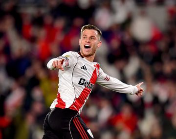 River venció a Godoy Cruz por 4-2 y es el nuevo líder de la Zona B