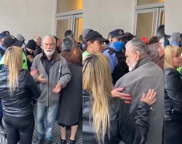 Un abuelo indignado reclama en la puerta del Banco Chubut de Comodoro Rivadavia