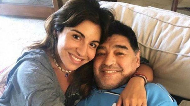 Citaron a Gianinna y Jana para ampliar su declaración por la muerte de Diego Maradona