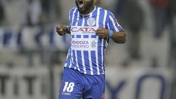 godoy cruz le gano a quilmes sobre el final y se afianza en la cima godoy cruz le gano a quilmes sobre el final y se afianza en la cima
