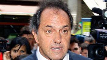 scioli informo la cantidad de dolares que tiene ahorrados scioli informo la cantidad de dolares que tiene ahorrados