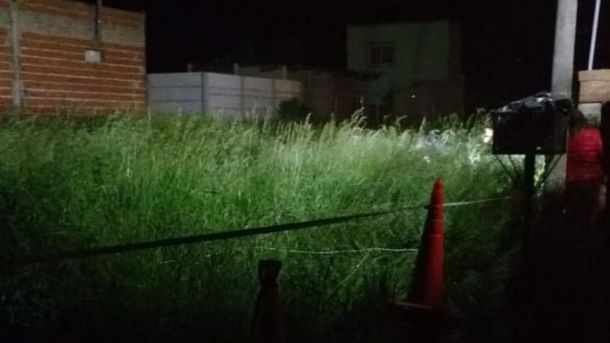 Un hombre apareció decapitado después de balear a su ex mujer y a la hijastra