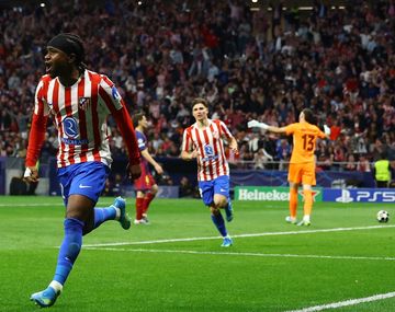 Atlético Madrid cayó ante Barcelona pero avanzó a semifinales de la Champions League