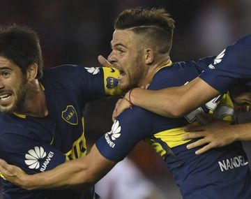 Parece broma: la insólita plaqueta que recibió el capitán de Boca en su infancia