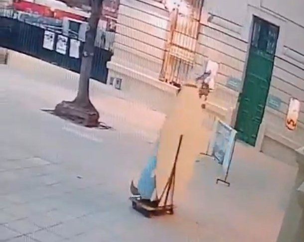 Video: la Virgen de Luján se adelantó y salió a peregrinar desde la iglesia de San Cayetano