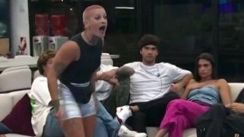 el estallido de furia en gran hermano delante de santiago del moro el estallido de furia en gran hermano delante de santiago del moro