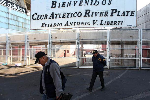 El Gobierno será inflexible con la violencia en el fútbol