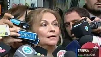 hablo la mama de carlina: la vieron correr y que la seguian en el parque