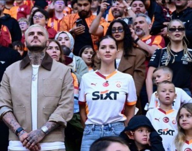 La China Suárez y sus hijos acompañaron a Mauro Icardi al estadio del Galatasaray: las fotos