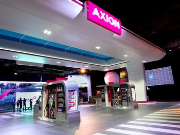 Las estaciones Esso pasarán a llamarse Axion Energy