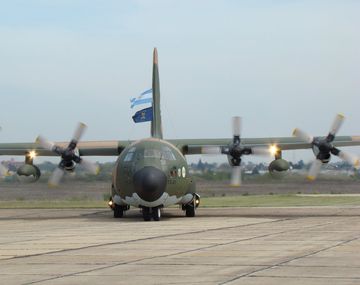 La Fuerza Aérea se suma a la búsqueda del velero argentino perdido en Brasil