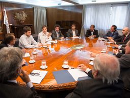 Tras informarse las multas, Kicillof se reunió con supermercadistas