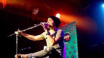 mira las fotos del acustico de marama en vale 97.5 mira las fotos del acustico de marama en vale 97.5