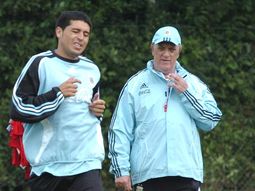 Con Riquelme al frente