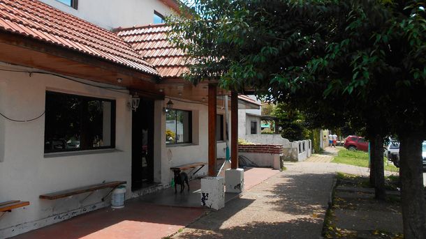 Se fugaron cuatro presos de una comisaría de Llavallol tras tomar de rehén a una policía