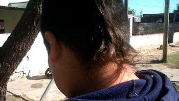 le prohiben entrar a la escuela por su corte de pelo wachiturro le prohiben entrar a la escuela por su corte de pelo wachiturro
