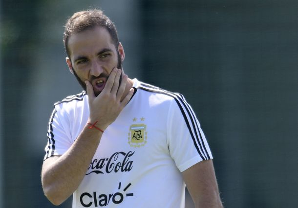 Gonzalo Higuaín durante un entrenamiento en Rusia 2018
