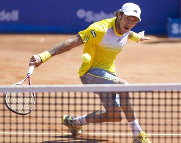 Juan Mónaco comenzó con el pie derecho en Barcelona