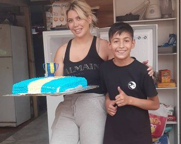 Wanda Nara cumplió y fue a buscar la torta que le encargó a Joaquín