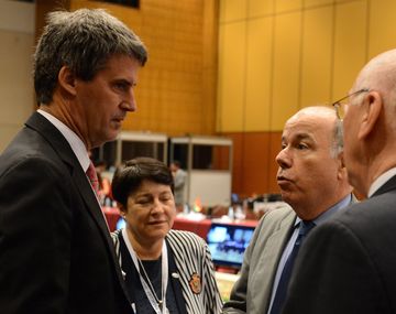 Macri citará a empresarios y sindicatos