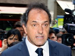 scioli informo la cantidad de dolares que tiene ahorrados scioli informo la cantidad de dolares que tiene ahorrados