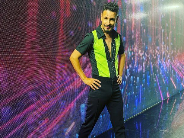 Rodrigo Tapari la rompió en la salsa de 3 junto a Flor Vigna y Jony Lazarte
