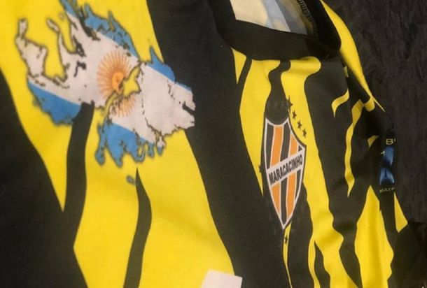 La camiseta de Maracacinho y el homenaje a Malvinas