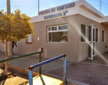 Cinco hombres fueron detenidos por romper la cuarentena para hacer una guitarreada y beber alcohol.