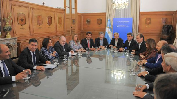 Coparticipación: El gobierno ofreció a las provincias una restitución segmentada del 15%