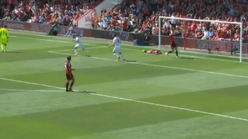 volvio la premier league, pero para este defensor todavia no volvio la premier league, pero para este defensor todavia no