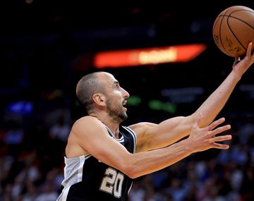 Otra buena actuación de Manu para el triunfo de San Antonio Spurs