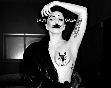 Lady Gaga mostró su lado desconocido al desnudo