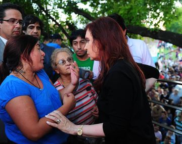 CFK recorrió zonas afectadas del Barrio Mitre