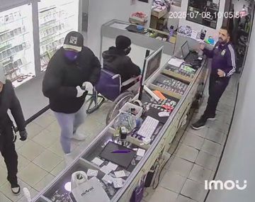 Fingió una discapacidad para poder robar una joyería con dos cómplices