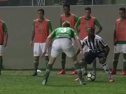 De jugar en el Real Madrid a provocar a rivales en Brasil: mirá lo que hizo este delantero