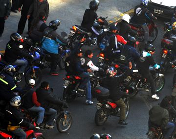 Motoqueros amenazan con plan de lucha en reclamo de suba salarial