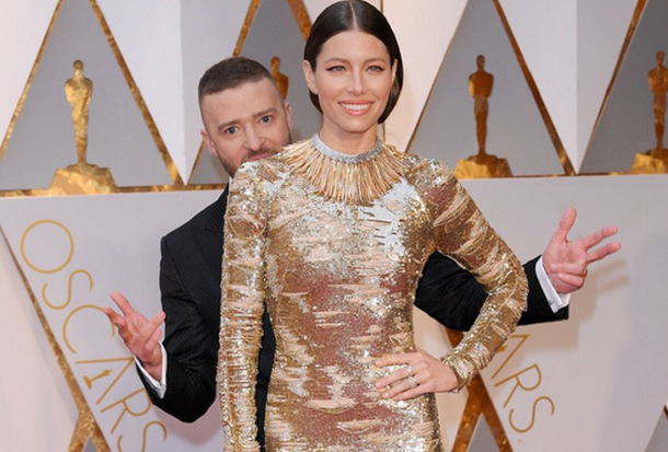 Las desopilantes burlas de Justin Timberlake a Jessi Biel en los Oscar 2017