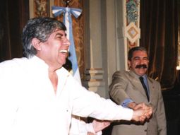 anibal fernandez duro con moyano: haces el papel de gil anibal fernandez duro con moyano: haces el papel de gil