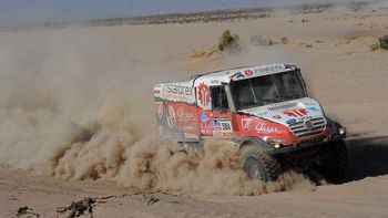 dos periodistas murieron en un accidente durante el dakar dos periodistas murieron en un accidente durante el dakar