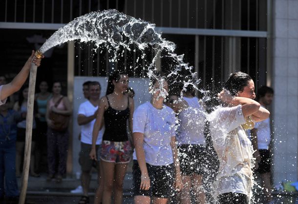 Otra jornada agobiante: la sensación térmica volvió a superar los 40 grados en Capital