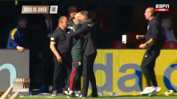 Posible sanción: investigan La Bombonera por una agresión a Martín Demichelis