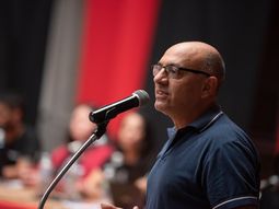 Dirigentes del gobierno mostrarron su descontento por la marcha convocada por el PIT-CNT para este 13 de noviembre. Dirigentes del gobierno mostrarron su descontento por la marcha convocada por el PIT-CNT para este 13 de noviembre.